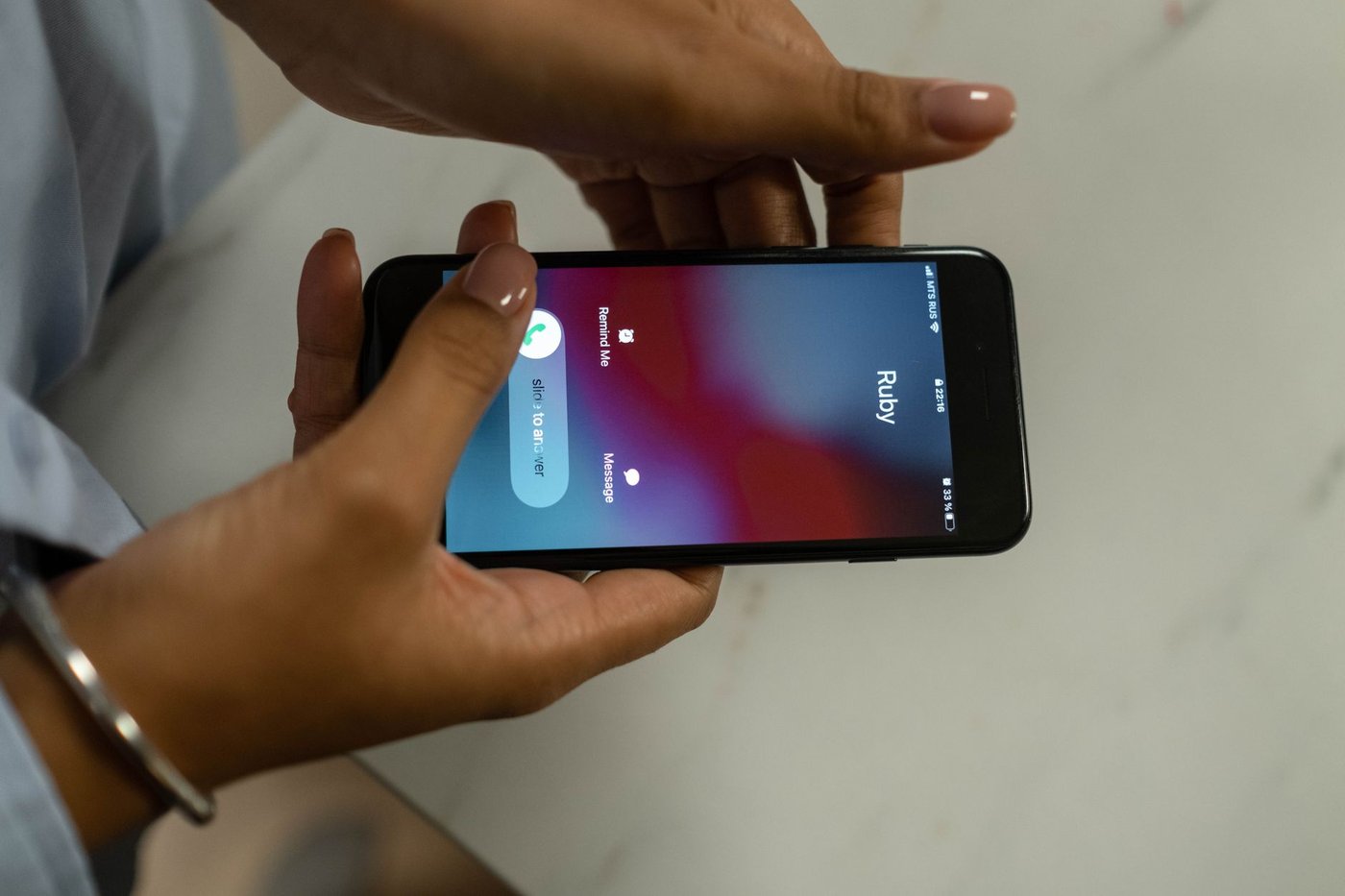 スマートフォンの着信画面